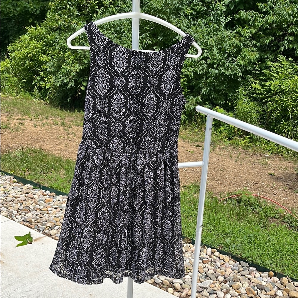 Xhilaration Black and White Dress